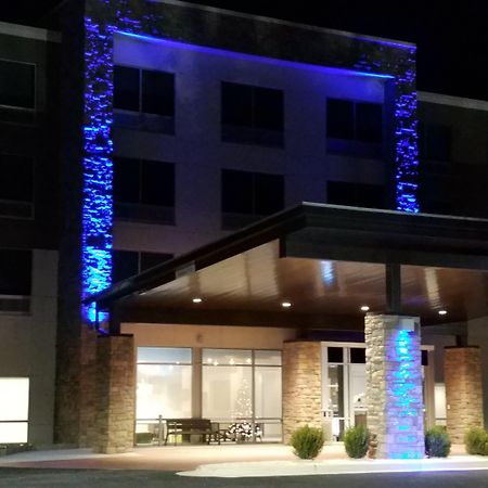 Holiday Inn Express Hotel & Suites Decatur Exterior photo